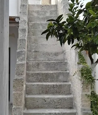 Semesterbostad Casa A Corte Riad Surano